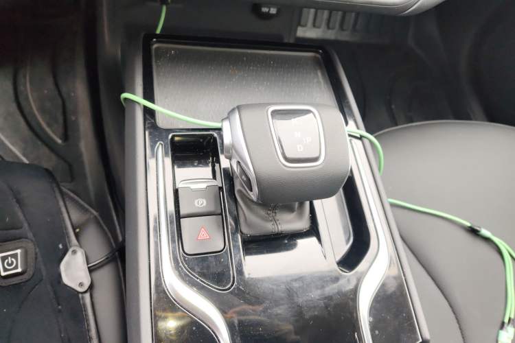 Used Hongqi E-QM5 2024 610 km PLUS Gear Lever