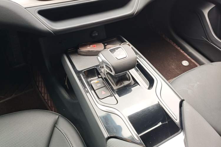 Used Hongqi E-QM5 2024 500km Range Edition Gear Lever