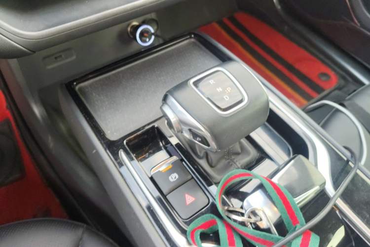Used Hongqi E-QM5 2024 610 km PLUS Gear Lever