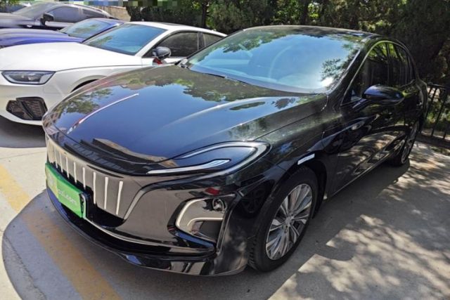 Used Hongqi E-QM5 2024 500km Range Edition