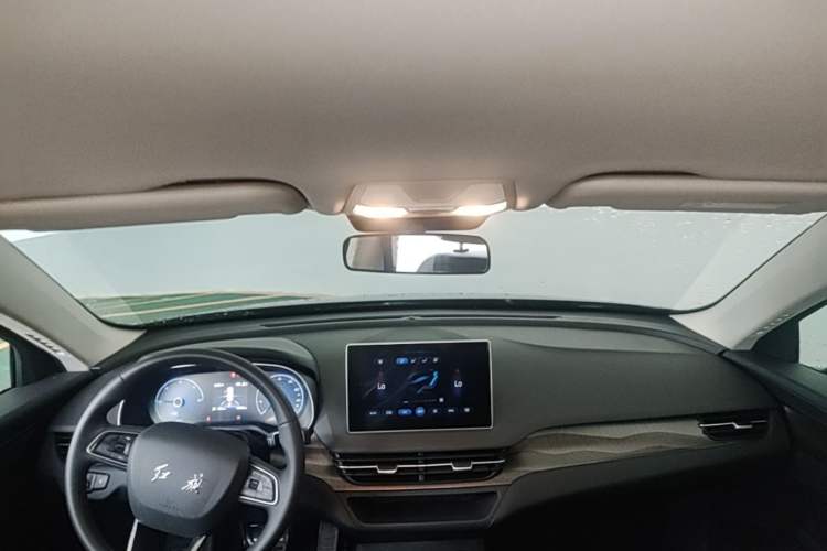 Used Hongqi E-QM5 2024 450km Range Commuter Version Headliner