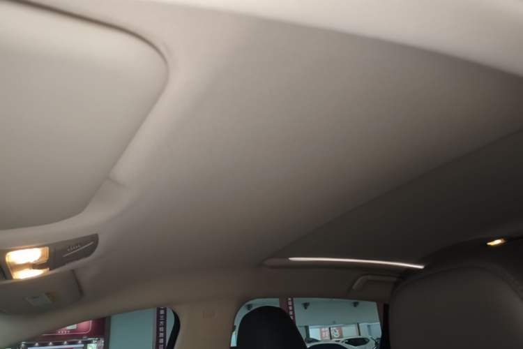 Used Hongqi E-QM5 2024 610 km PLUS Headliner