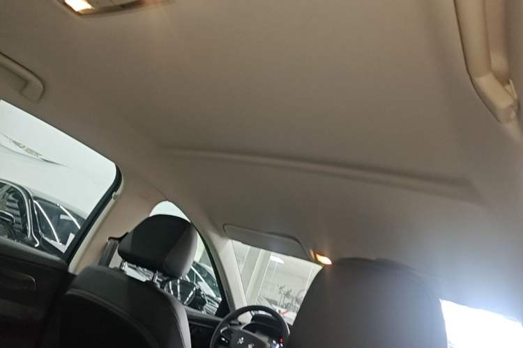 Used Hongqi E-QM5 2024 450km Range Commuter Version Headliner