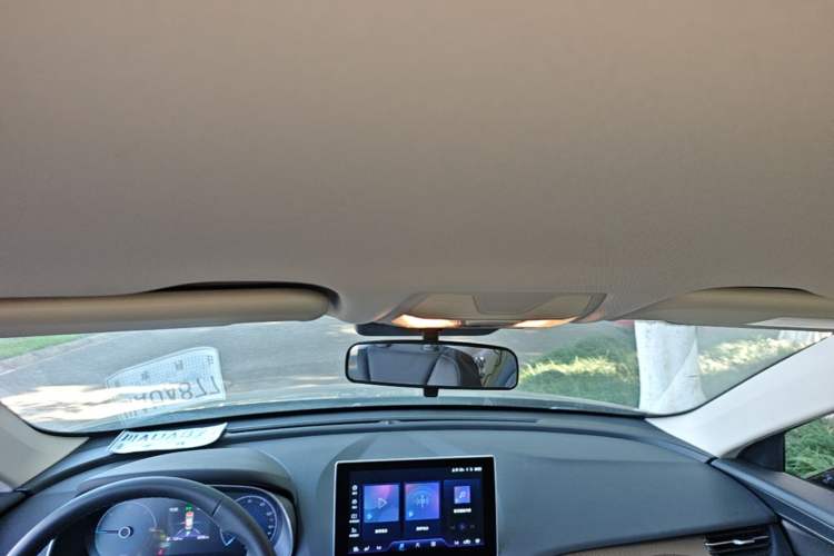 Used Hongqi E-QM5 2024 450km Range Commuter Version Headliner
