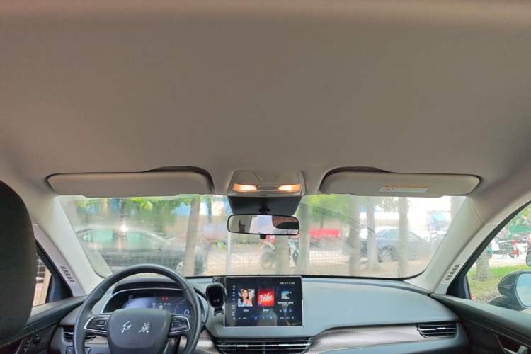 Used Hongqi E-QM5 2024 450km Range Commuter Version Headliner