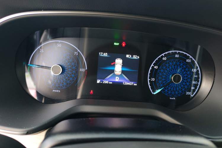 Used Hongqi E-QM5 2024 610 km PLUS Instrument Cluster