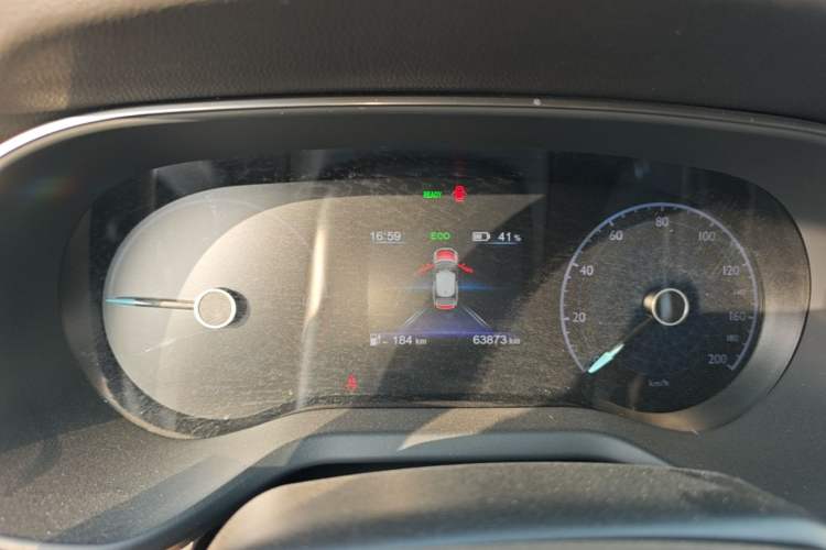 Used Hongqi E-QM5 2024 450km Range Commuter Version Instrument Cluster