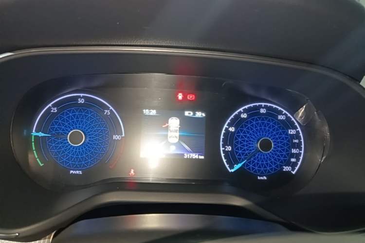 Used Hongqi E-QM5 2024 450km Range Commuter Version Instrument Cluster