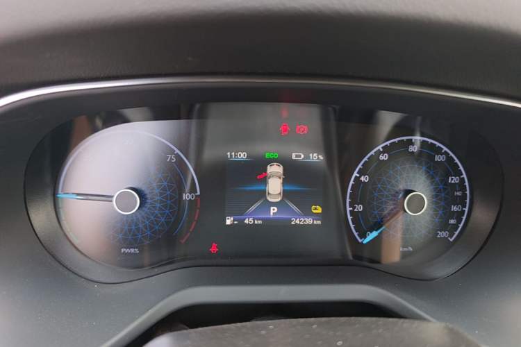 Used Hongqi E-QM5 2024 450km Range Commuter Version Instrument Cluster