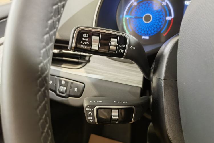 Used Hongqi E-QM5 2024 610 km PLUS Interior 12