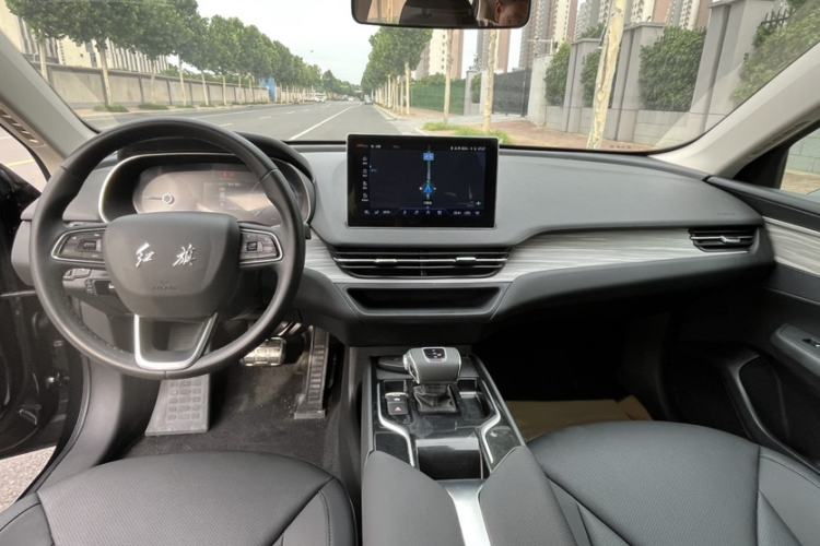 Used Hongqi E-QM5 2024 500km Range Edition Interior 2