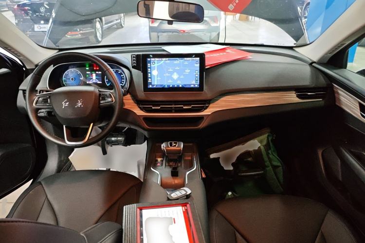 Used Hongqi E-QM5 2024 500km Range Edition Interior 2