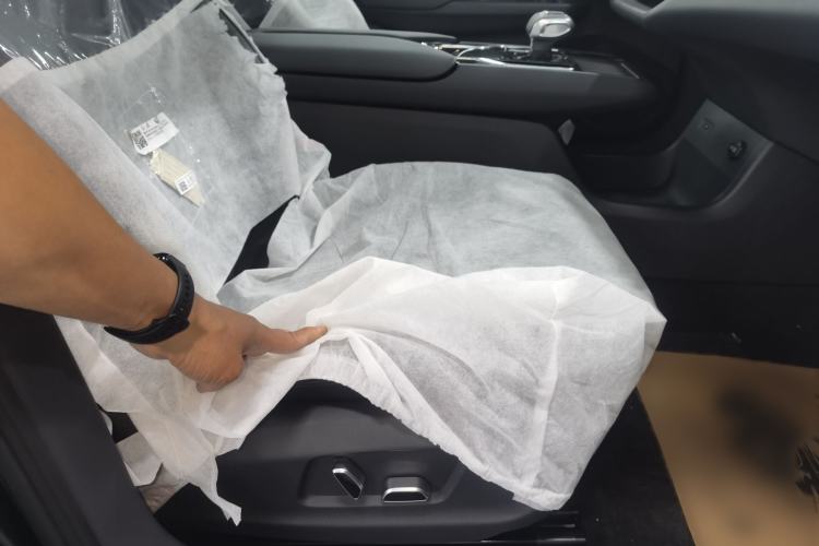 Used Hongqi E-QM5 2024 500km Range Edition Interior 4
