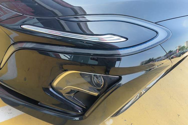 Used Hongqi E-QM5 2024 560km PLUS Left Front Headlight