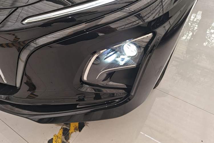 Used Hongqi E-QM5 2024 610 km PLUS Left Front Headlight