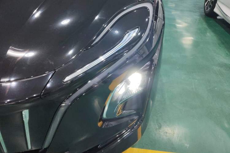 Used Hongqi E-QM5 2024 610 km PLUS Left Front Headlight