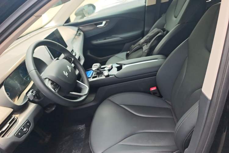 Used Hongqi E-QM5 2024 450km Range Commuter Version Left Front Seat