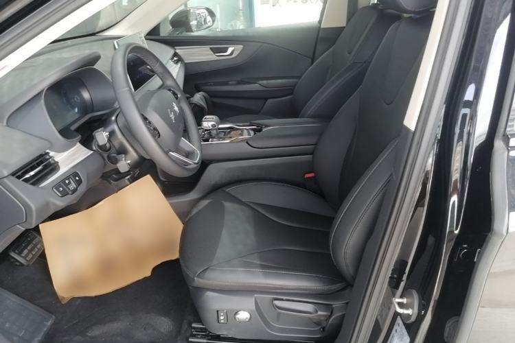 Used Hongqi E-QM5 2024 500km Range Edition Left Front Seat