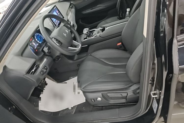 Used Hongqi E-QM5 2024 450km Range Commuter Version Left Front Seat
