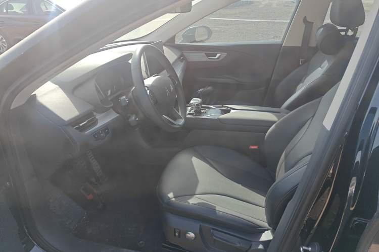 Used Hongqi E-QM5 2024 500km Range Edition Left Front Seat