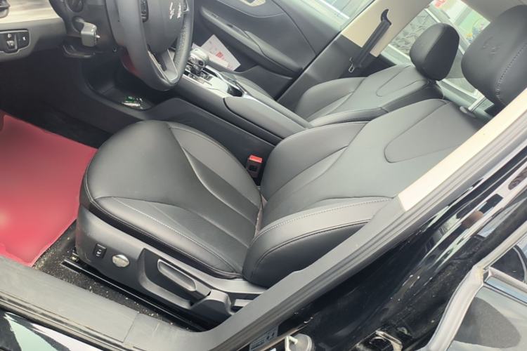 Used Hongqi E-QM5 2024 560km PLUS Left Front Seat