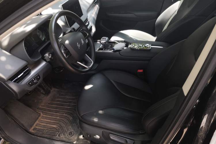 Used Hongqi E-QM5 2024 450km Range Commuter Version Left Front Seat