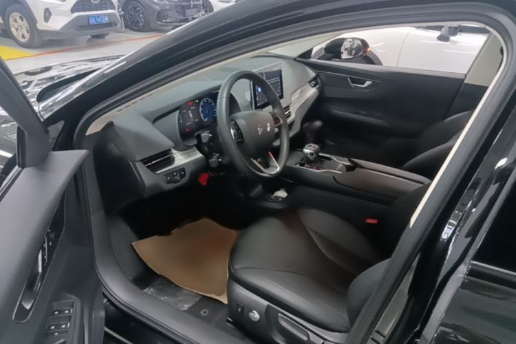 Used Hongqi E-QM5 2024 560km PLUS Left Front Seat