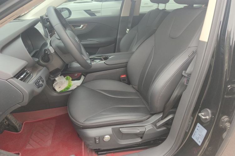 Used Hongqi E-QM5 2024 450km Range Commuter Version Left Front Seat