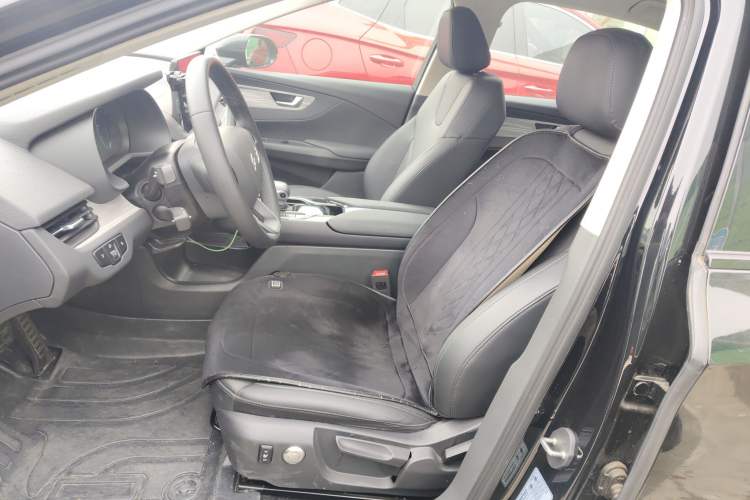 Used Hongqi E-QM5 2024 610 km PLUS Left Front Seat