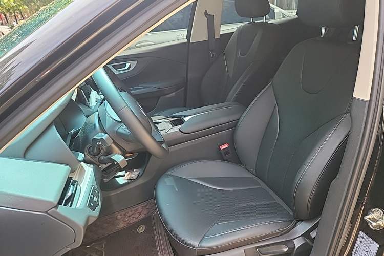 Used Hongqi E-QM5 2024 500km Range Edition Left Front Seat