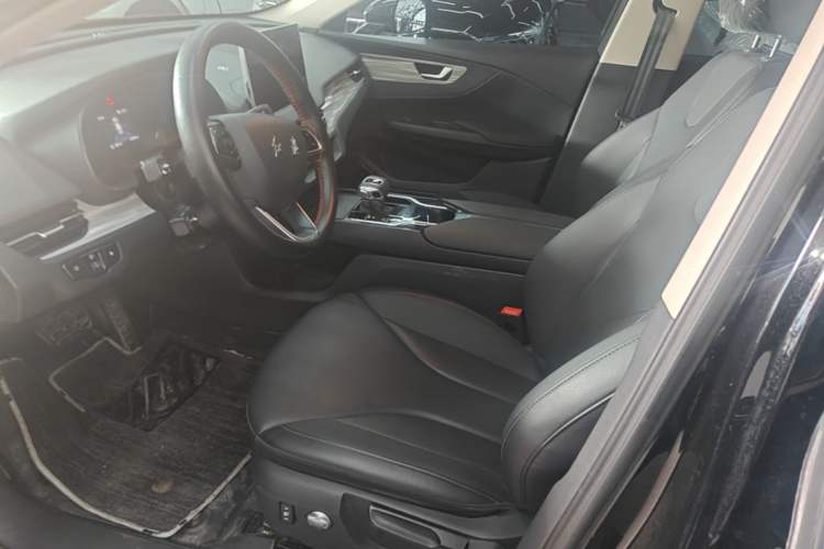 Used Hongqi E-QM5 2024 610 km PLUS Left Front Seat
