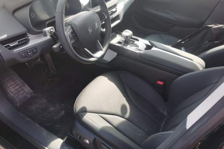 Used Hongqi E-QM5 2024 500km Range Edition Left Front Seat
