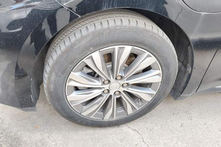 Used Hongqi E-QM5 2024 500km Range Edition Left Front Wheel Hub
