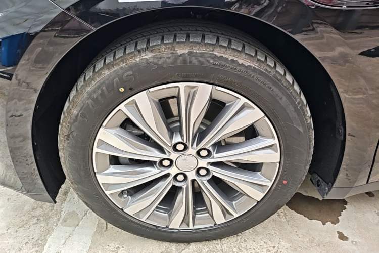 Used Hongqi E-QM5 2024 500km Range Edition Left Front Wheel Hub