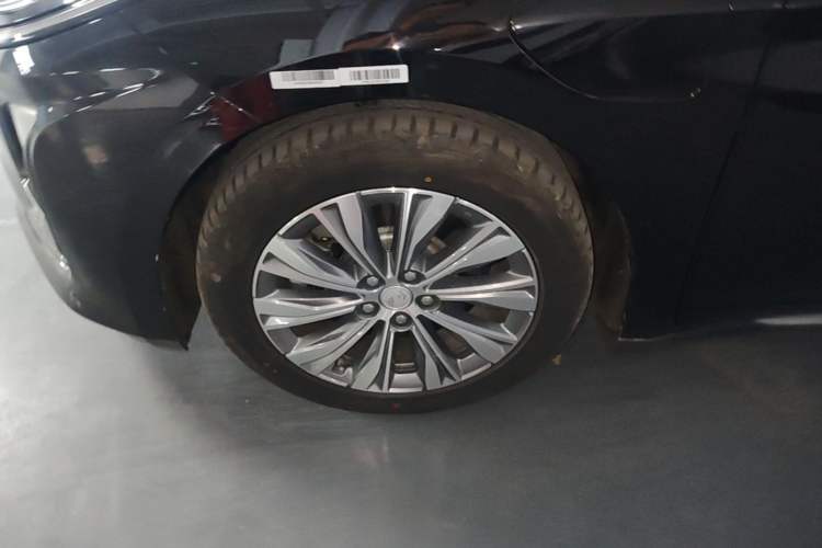 Used Hongqi E-QM5 2024 560km PLUS Left Front Wheel Hub