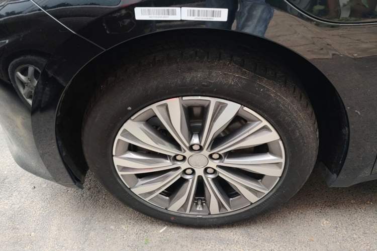 Used Hongqi E-QM5 2024 610 km PLUS Left Front Wheel Hub