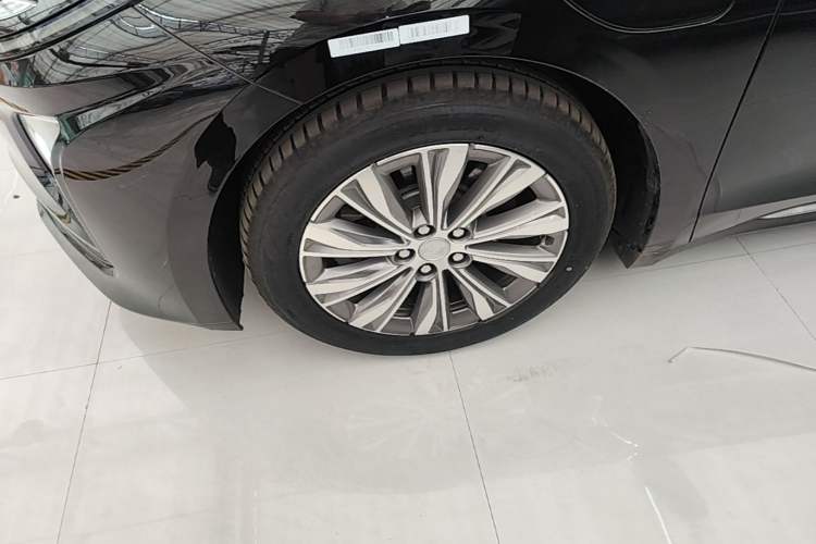 Used Hongqi E-QM5 2024 560km PLUS Left Front Wheel Hub