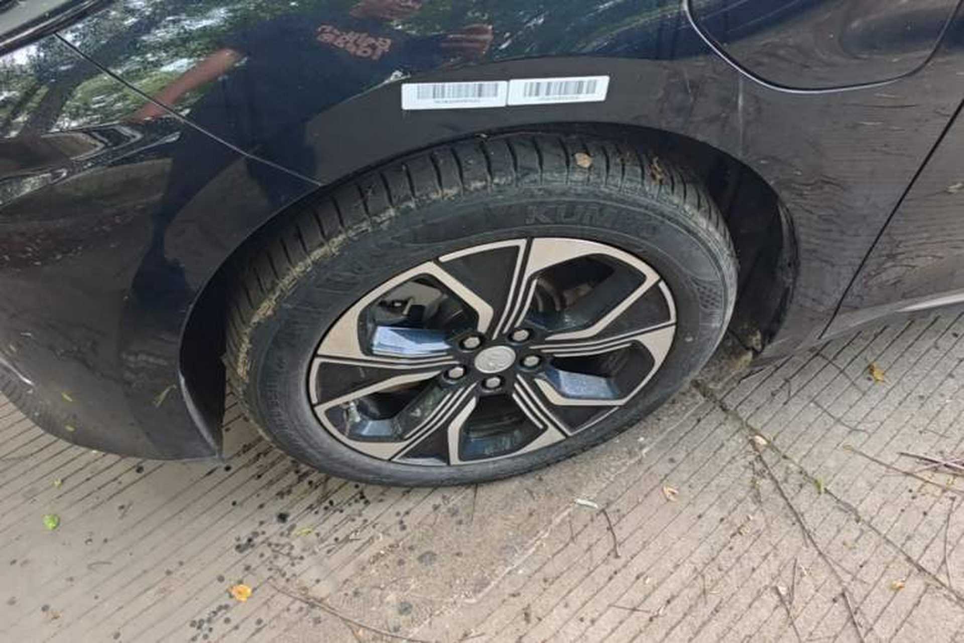 Used Hongqi E-QM5 2024 450km Range Commuter Version Left Front Wheel Hub