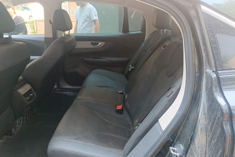 Used Hongqi E-QM5 2024 610 km PLUS Left Rear Seat