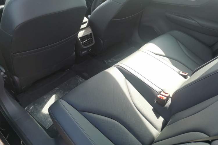 Used Hongqi E-QM5 2024 500km Range Edition Left Rear Seat