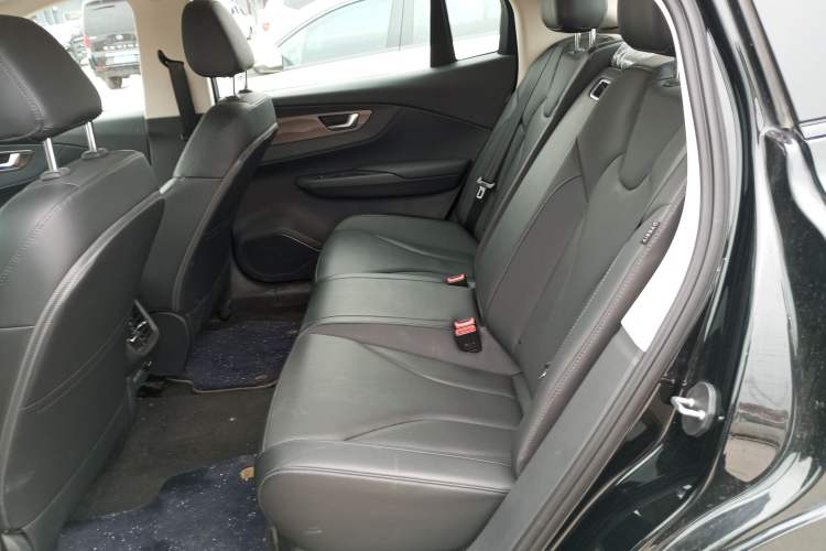 Used Hongqi E-QM5 2024 450km Range Commuter Version Left Rear Seat