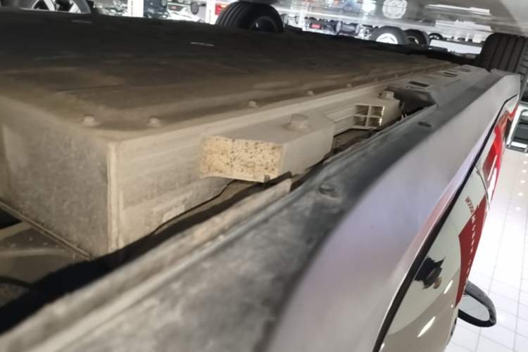 Used Hongqi E-QM5 2024 610 km PLUS Left Side Sill