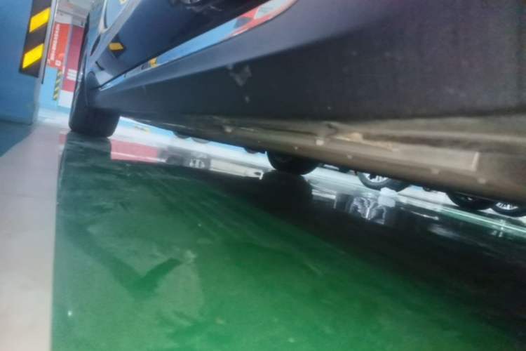 Used Hongqi E-QM5 2024 500km Range Edition Left Side Sill
