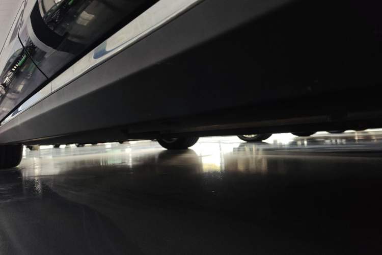 Used Hongqi E-QM5 2024 560km PLUS Left Side Sill