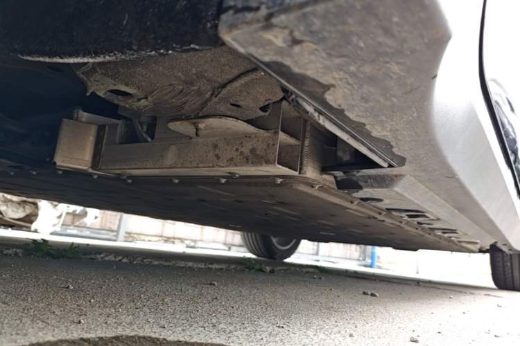 Used Hongqi E-QM5 2024 500km Range Edition Left Side Sill