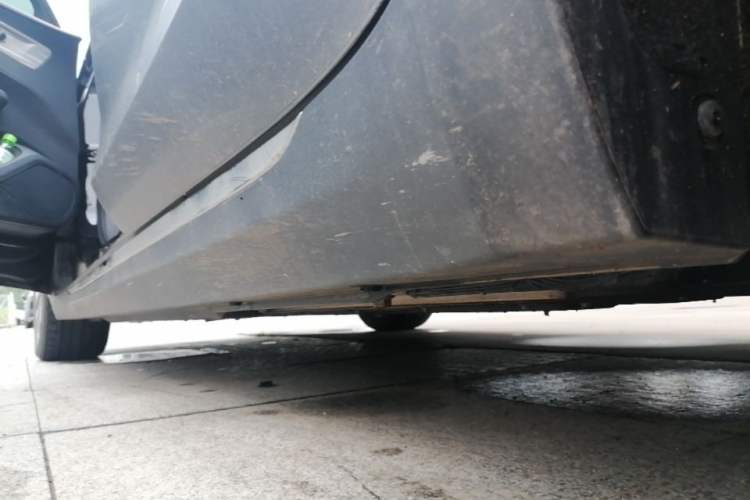 Used Hongqi E-QM5 2024 610 km PLUS Left Side Sill