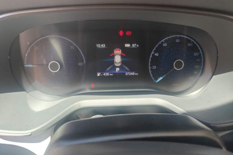 Used Hongqi E-QM5 2024 500km Range Edition Odometer Close Up
