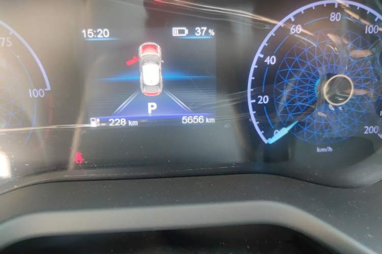 Used Hongqi E-QM5 2024 610 km PLUS Odometer Close Up