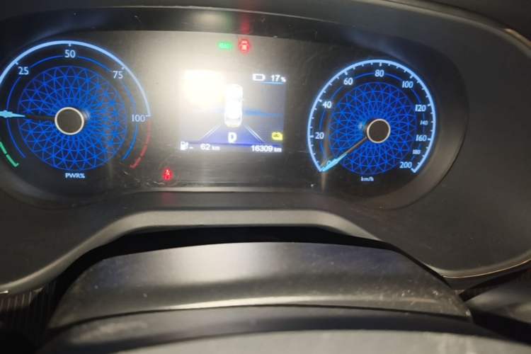 Used Hongqi E-QM5 2024 450km Range Commuter Version Odometer Close Up