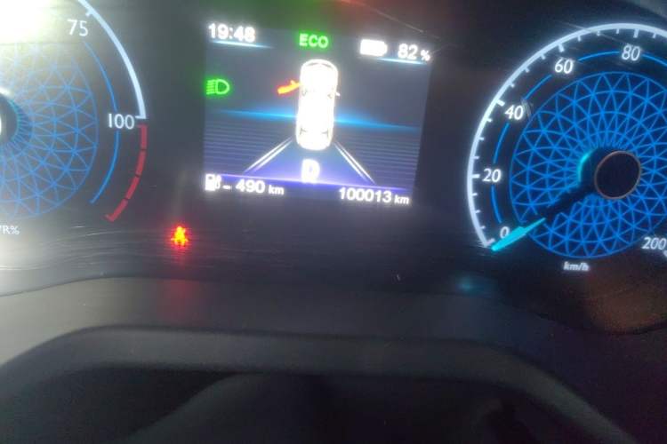 Used Hongqi E-QM5 2024 610 km PLUS Odometer Close Up